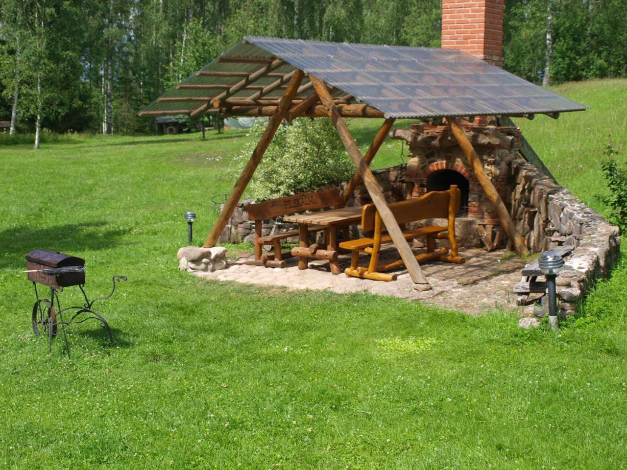 Guest House Pilskalni Rubene Екстер'єр фото