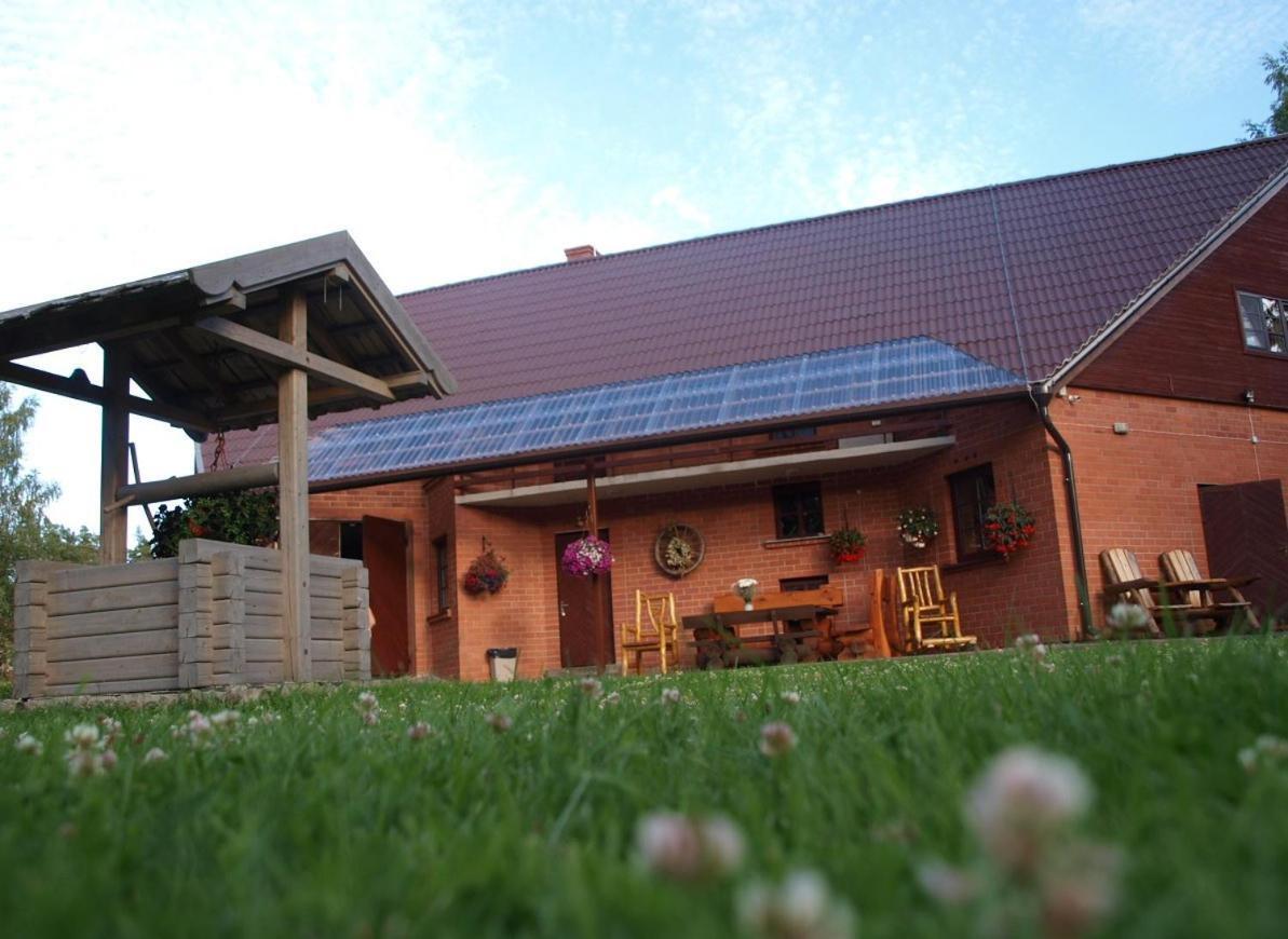 Guest House Pilskalni Rubene Екстер'єр фото